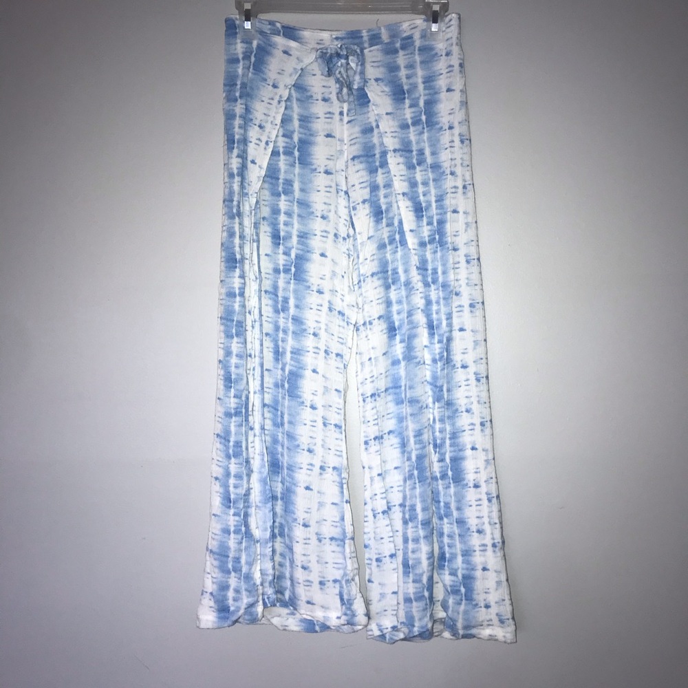 🤍 Blue + White Flowy Pants